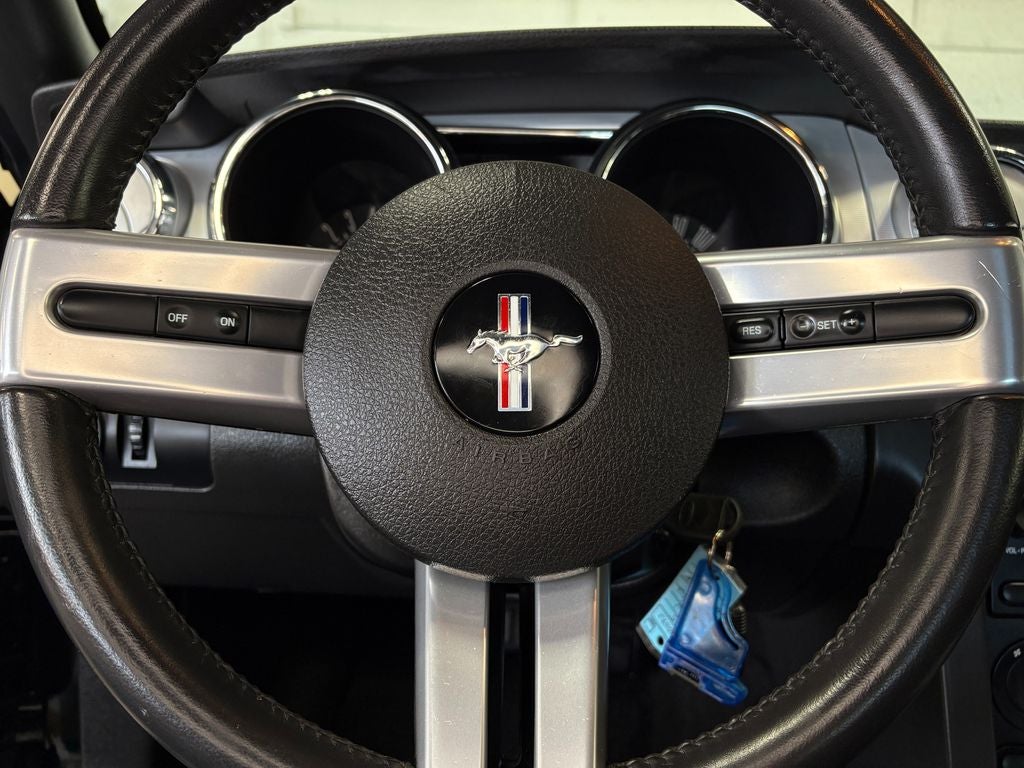 2005 Ford Mustang GT Premium