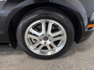 2005 Ford Mustang GT Premium