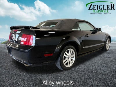 2005 Ford Mustang GT Premium