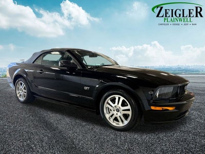 2005 Ford Mustang GT Premium