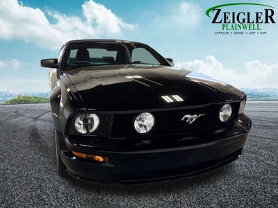 2005 Ford Mustang GT Premium