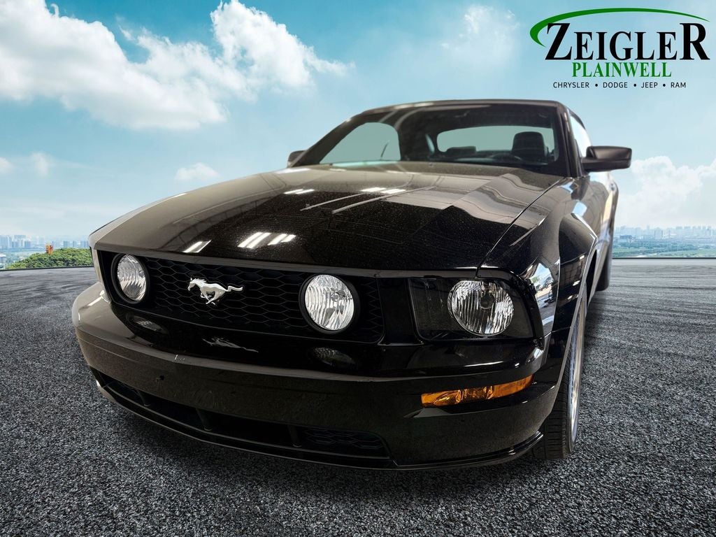2005 Ford Mustang GT Premium
