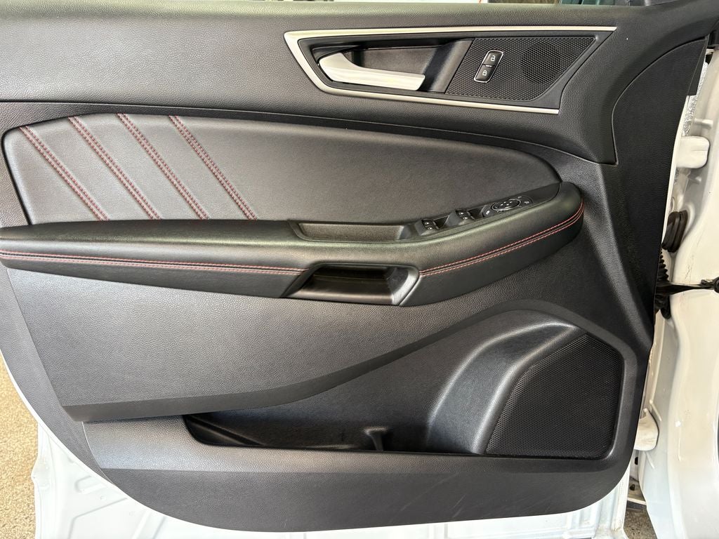 2021 Ford Edge ST Line