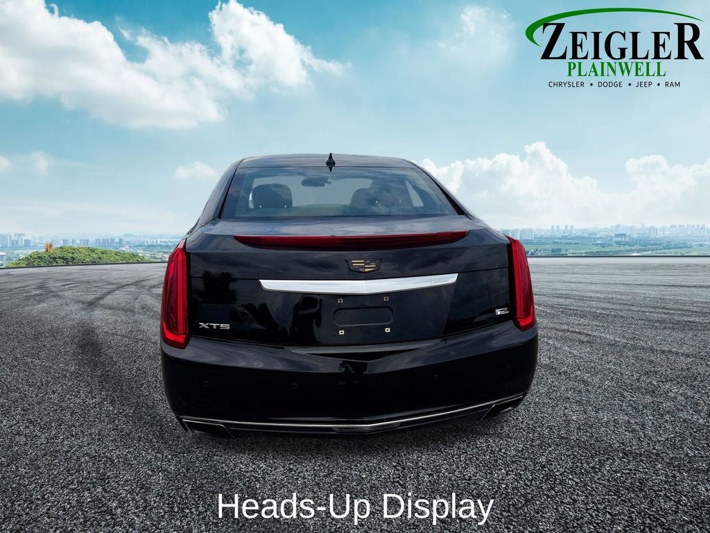 2013 Cadillac XTS Platinum Power moonroof