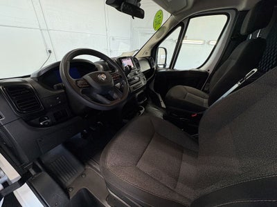 2025 RAM ProMaster 2500 Base
