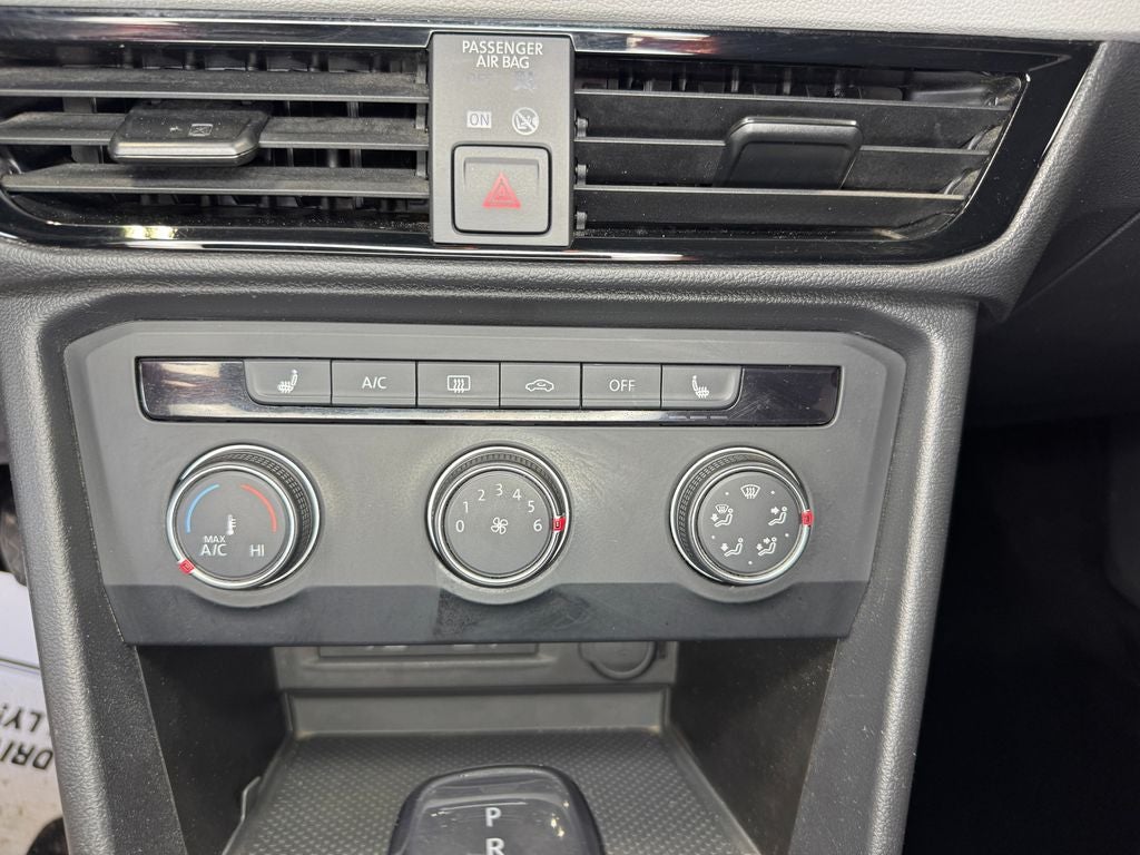 2022 Volkswagen Taos 1.5T S Alloy wheels