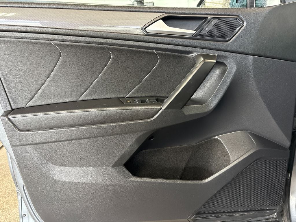 2023 Volkswagen Tiguan 2.0T SE Exterior Parking Camera Rear