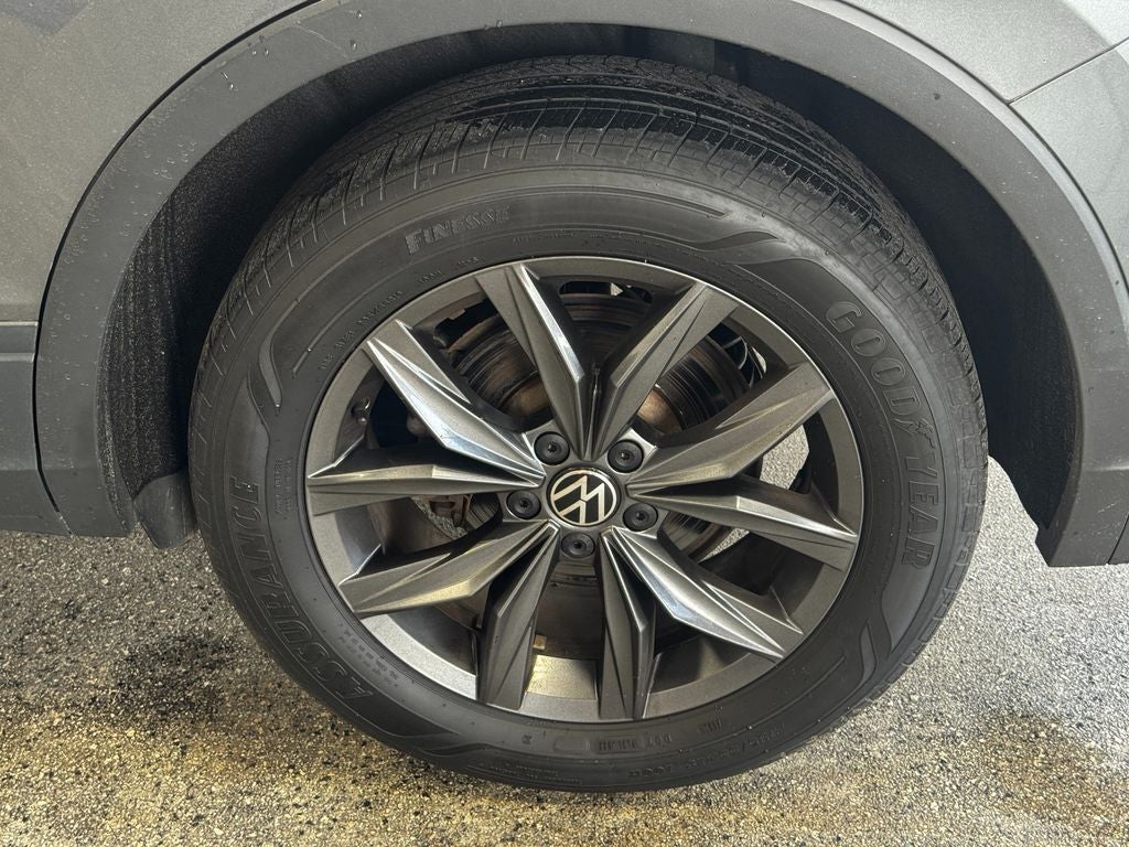 2023 Volkswagen Tiguan 2.0T SE Exterior Parking Camera Rear