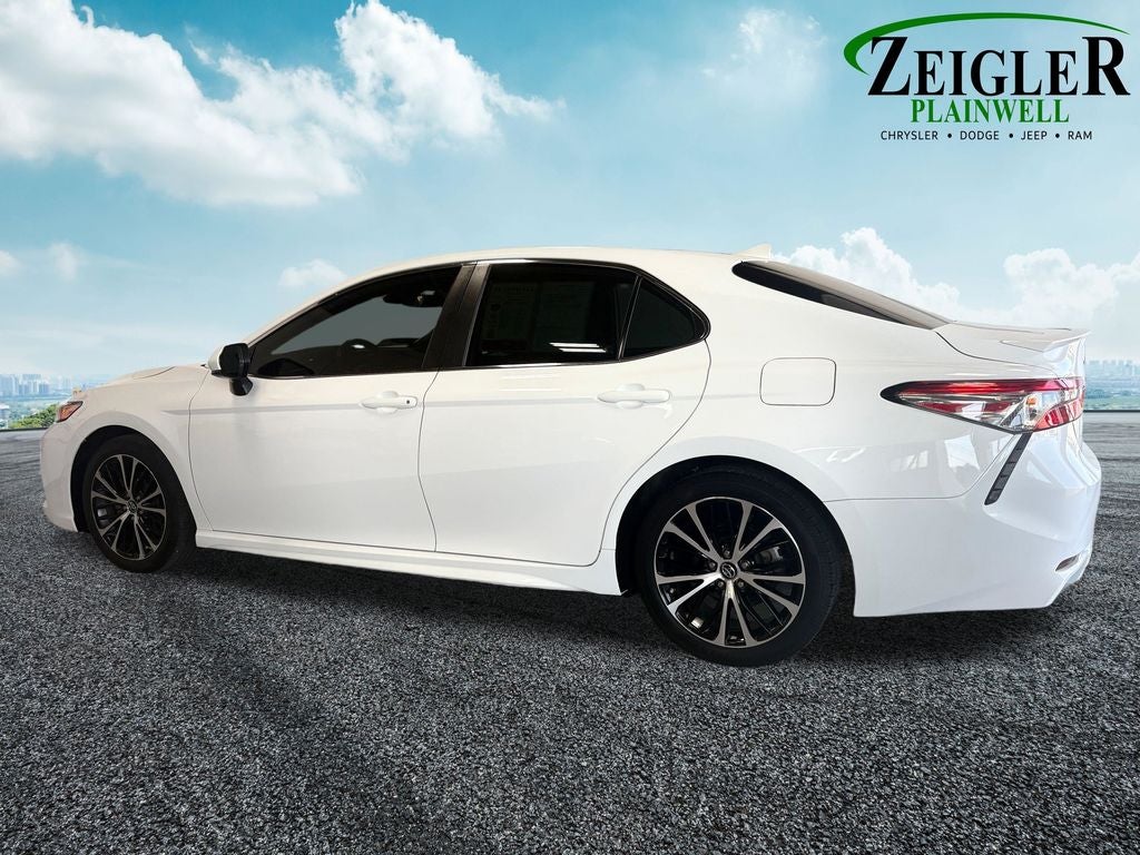 2019 Toyota Camry SE