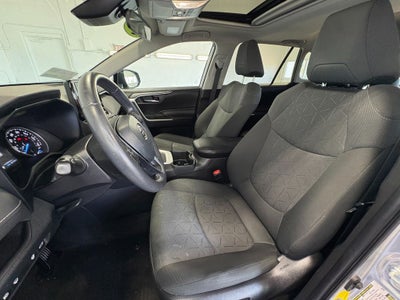 2022 Toyota RAV4 Hybrid XLE Moon Roof