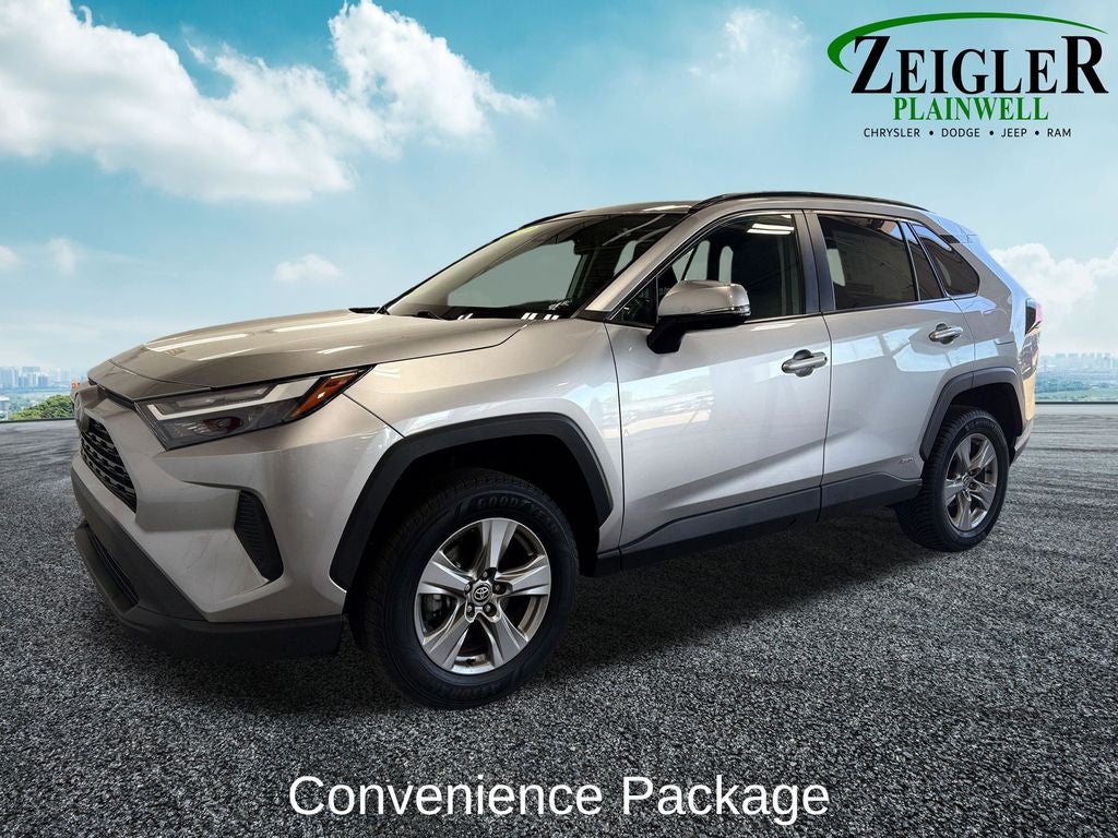 2022 Toyota RAV4 Hybrid XLE Moon Roof