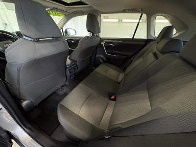 2022 Toyota RAV4 Hybrid XLE Moon Roof
