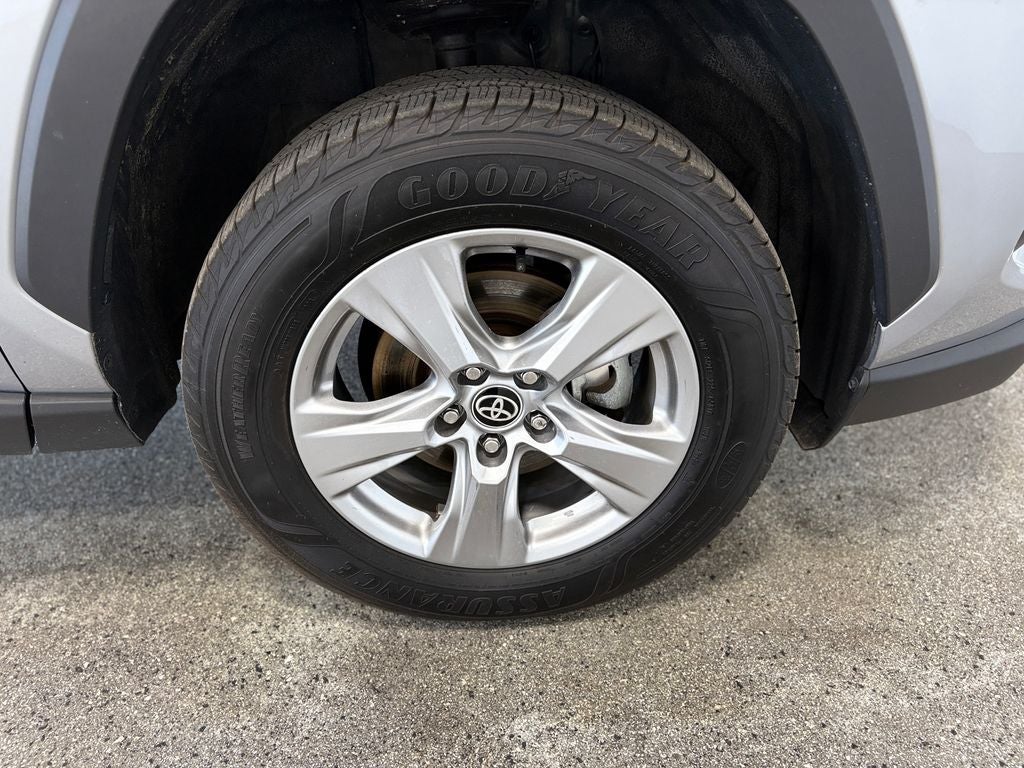 2022 Toyota RAV4 Hybrid XLE Moon Roof
