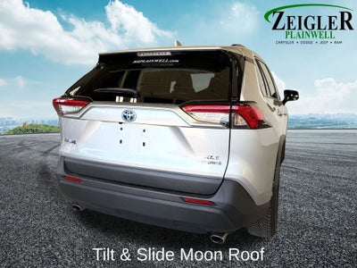 2022 Toyota RAV4 Hybrid XLE Moon Roof