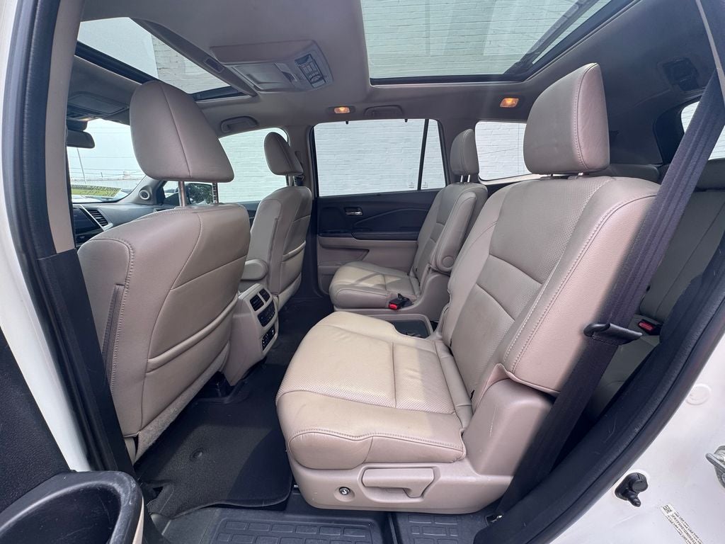 2016 Honda Pilot Elite 3rd row seat