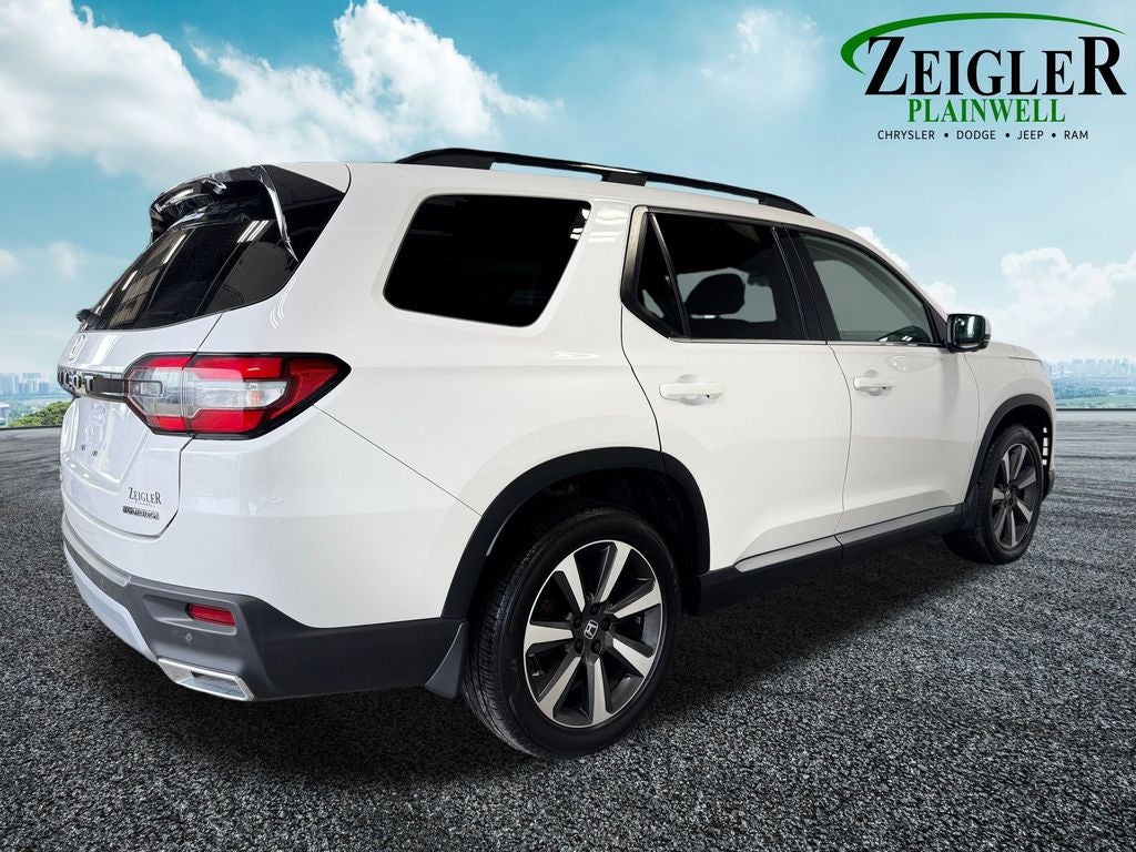 2023 Honda Pilot Touring