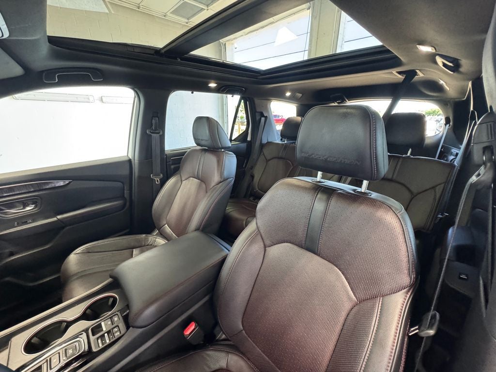 2023 Honda Pilot Elite Power moonroof