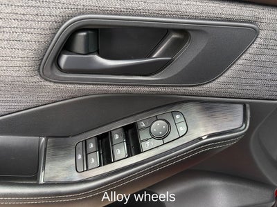 2022 Nissan Rogue S Blind Spot Warning