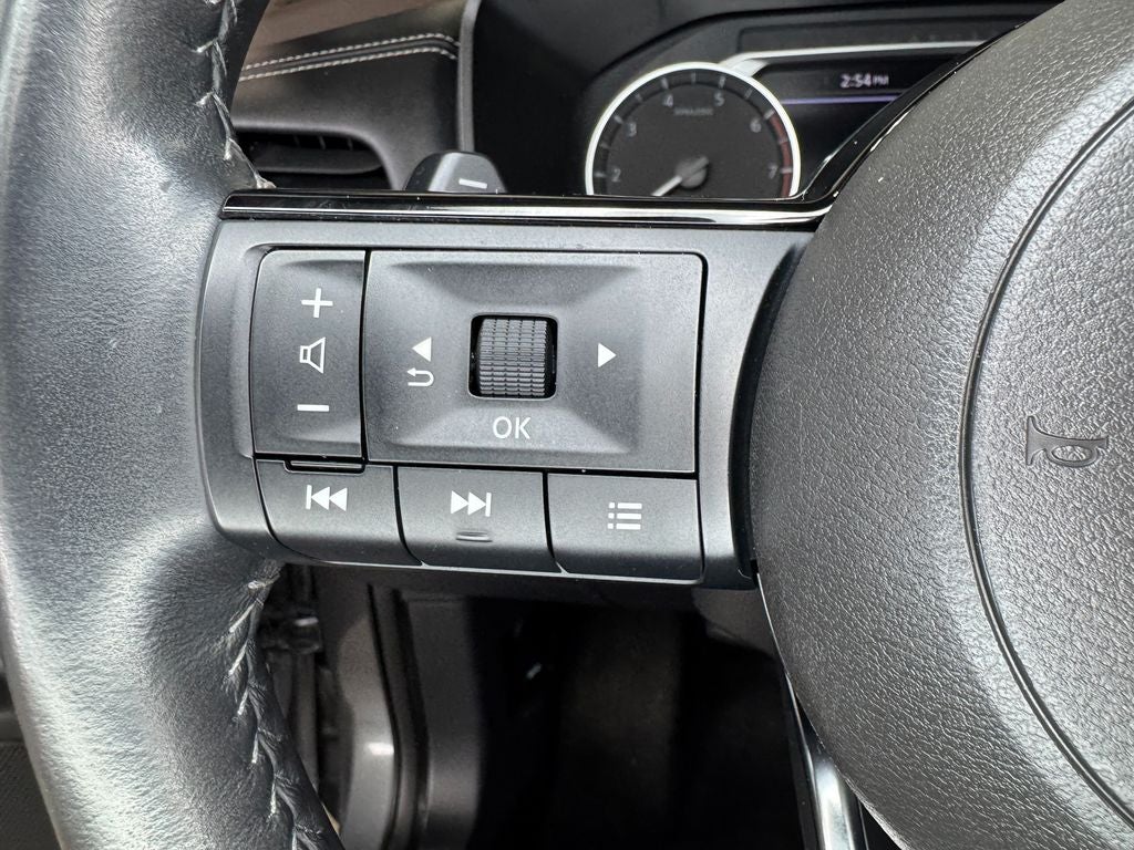 2023 Nissan Rogue SV Panoramic Moonroof