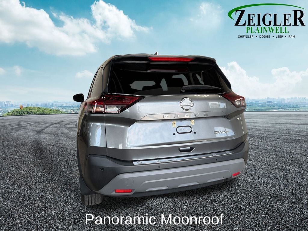 2023 Nissan Rogue SV Panoramic Moonroof