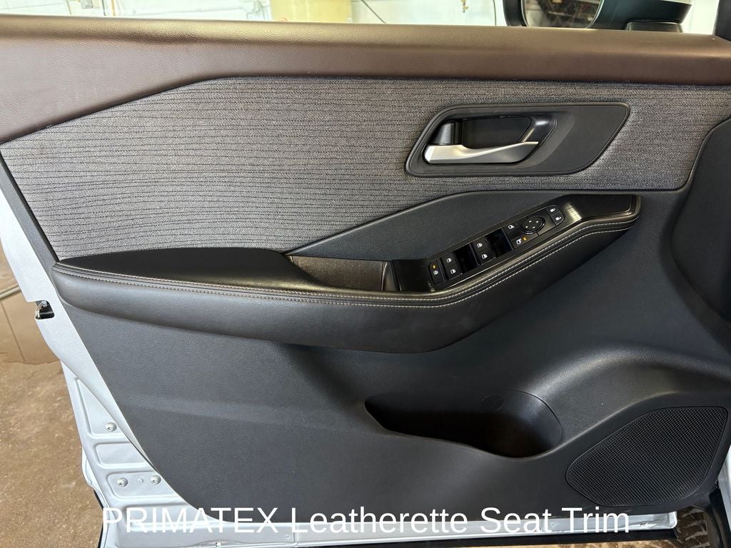 2022 Nissan Rogue SV Premium Package