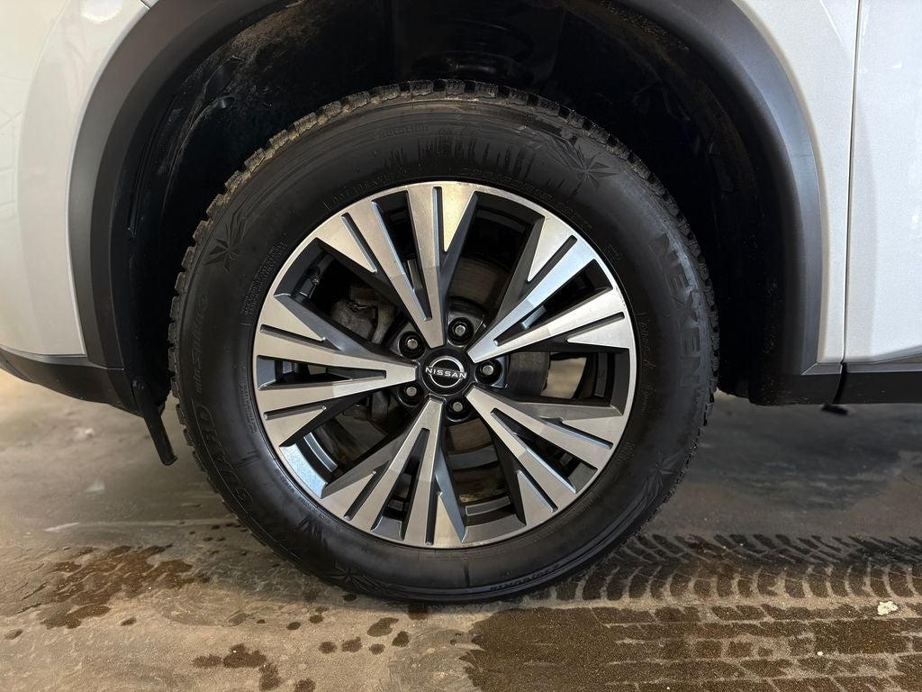 2022 Nissan Rogue SV Premium Package