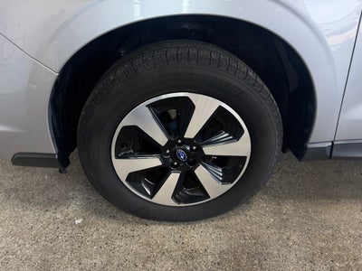 2017 Subaru Forester 2.5i Limited Power moonroof