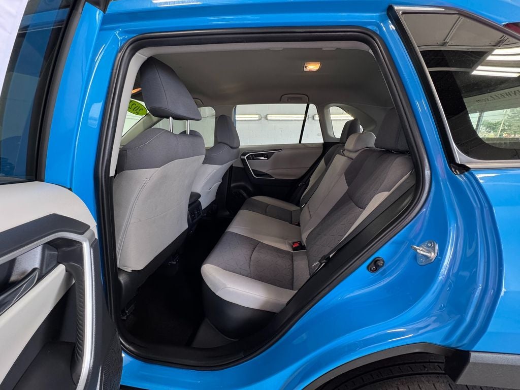 2021 Toyota RAV4 Hybrid XLE
