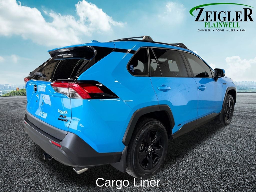 2021 Toyota RAV4 Hybrid XLE