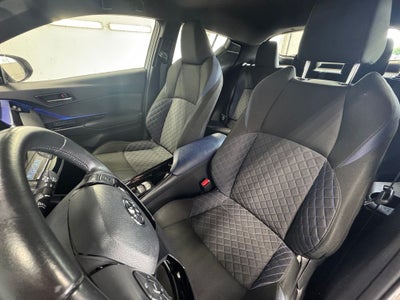 2021 Toyota C-HR XLE