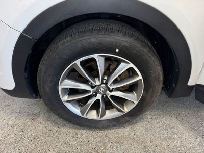 2018 Hyundai Santa Fe SE