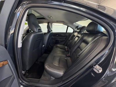 2016 Volvo S80 T5 Power moonroof
