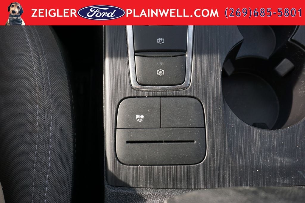 2022 Ford Escape Hybrid SE