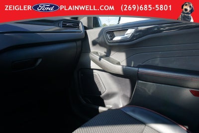 2023 Ford Escape ST-Line AWD Cold Weather Pkg Blis