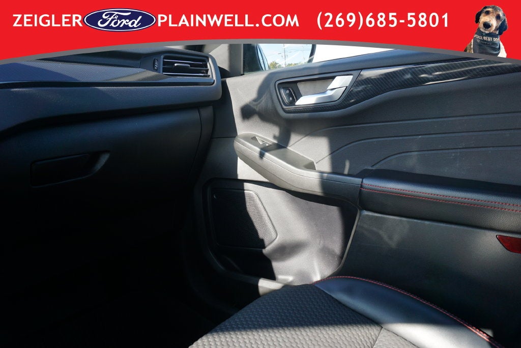 2023 Ford Escape ST-Line AWD Cold Weather Pkg Blis