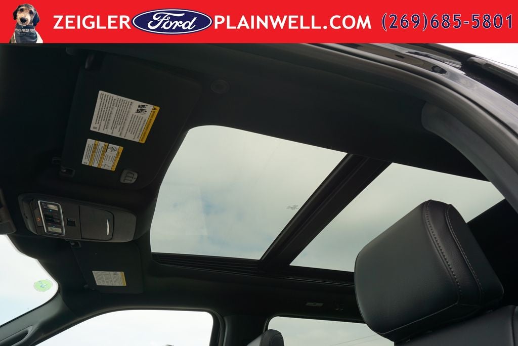 2026 Ford F-150 Lariat BLACK APPEARANCE PKGTWIN PANEL ROOF NAVIGATION