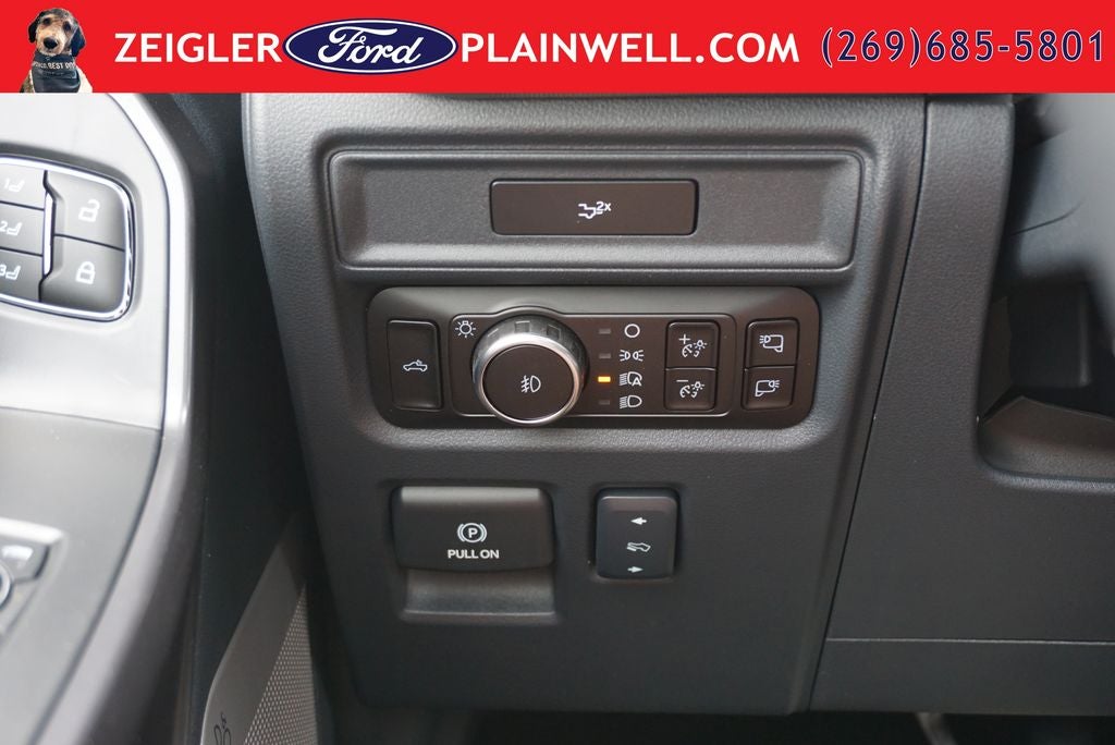 2026 Ford F-150 Lariat BLACK APPEARANCE PKGTWIN PANEL ROOF NAVIGATION