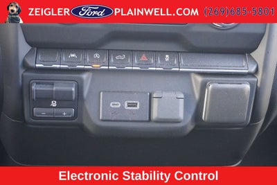 2023 Chevrolet Silverado 1500 Custom Convience Value Pkg 4x4 Trailering Tow 20" Wheels