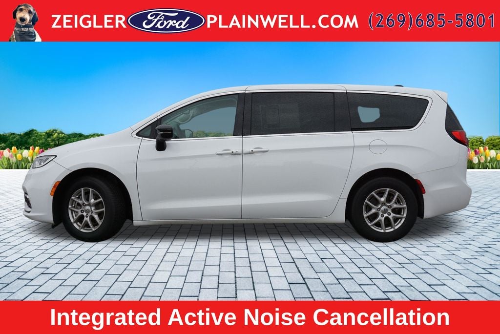 2024 Chrysler Pacifica Touring L Leather Rear Camera Power Sliding Doors