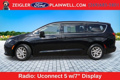 2024 Chrysler Voyager LX V6 Parkview Camera