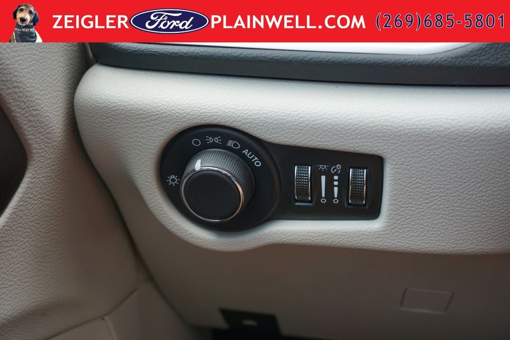 2024 Chrysler Voyager LX V6 Parkview Camera