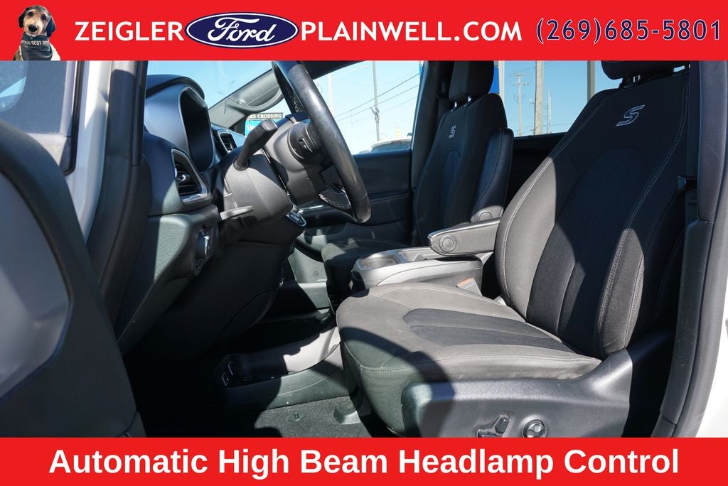 2020 Chrysler Pacifica Touring