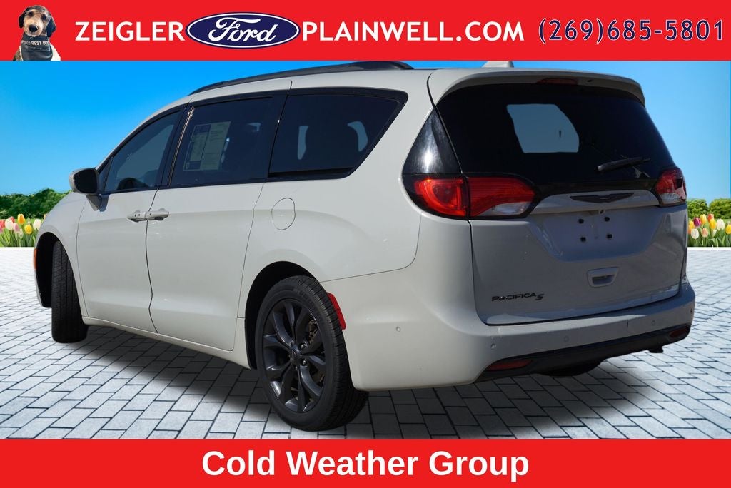 2020 Chrysler Pacifica Touring
