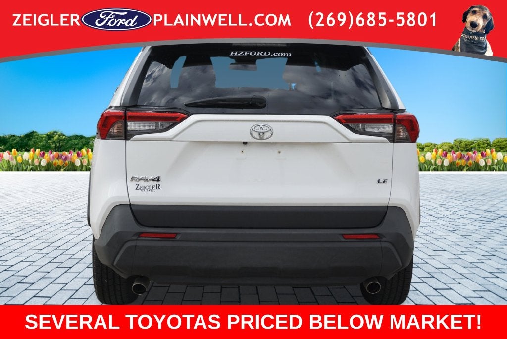 2022 Toyota RAV4 LE