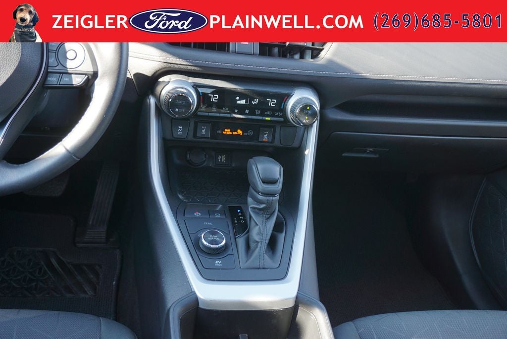 2024 Toyota RAV4 Hybrid XLE AWD Moonroof Convience & Weather Pkg