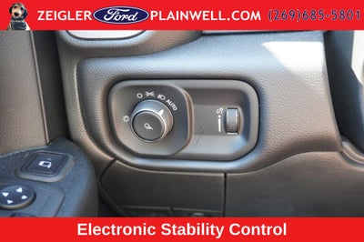 2024 RAM 3500 Tradesman CREW CAB 4X4 LONGBOX 6.7 L CUMMINGS TURBO DIESEL N