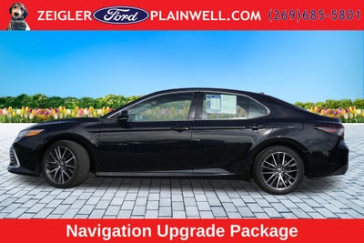 2022 Toyota Camry Hybrid XLE Leather Power Moonroof Rear Camera
