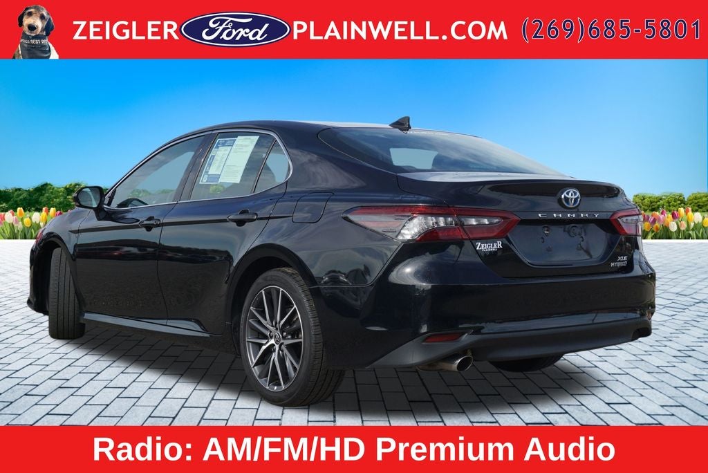 2022 Toyota Camry Hybrid XLE Leather Power Moonroof Rear Camera