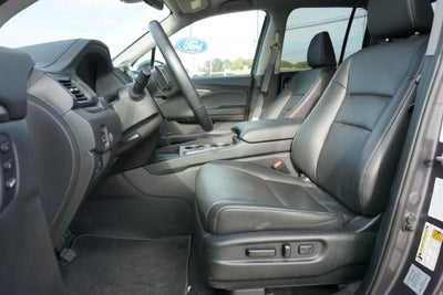 2025 Honda Ridgeline RTL Crew Cab 4x4 Heated Leather Moonroof