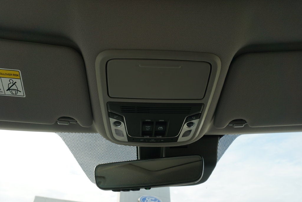 2025 Honda Ridgeline RTL Crew Cab 4x4 Heated Leather Moonroof